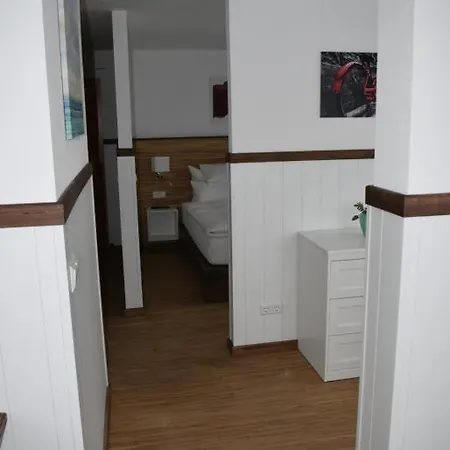 Gaestehaus Schoene Aussicht Bed and breakfast Bad Friedrichshall