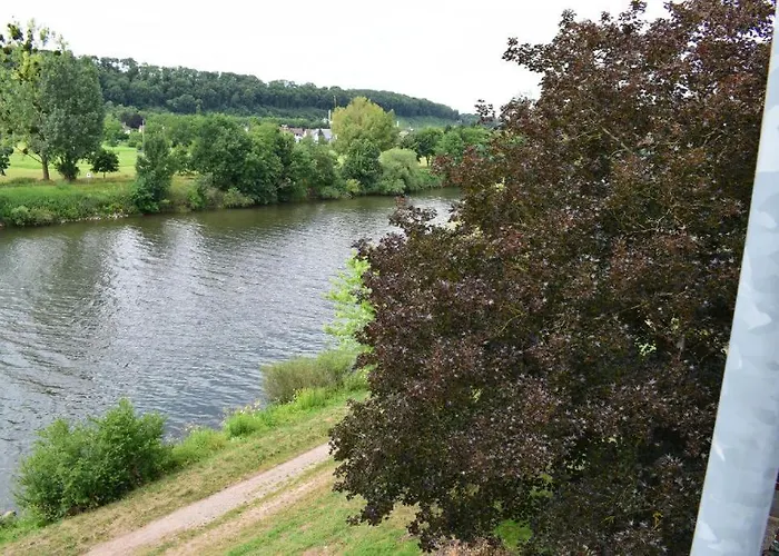 Gaestehaus Schoene Aussicht לינה וארוחת בוקר