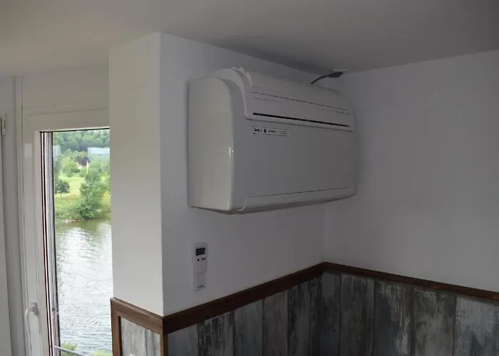 לינה וארוחת בוקר Gaestehaus Schoene Aussicht *