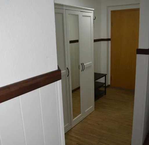 לינה וארוחת בוקר Gaestehaus Schoene Aussicht באד פרידריכסהל