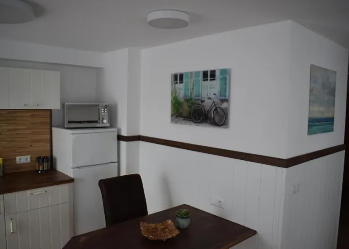 Gaestehaus Schoene Aussicht לינה וארוחת בוקר *