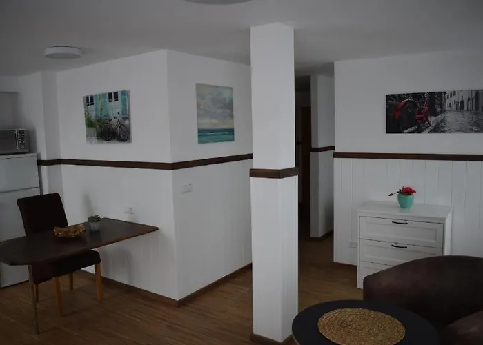 Gaestehaus Schoene Aussicht לינה וארוחת בוקר *